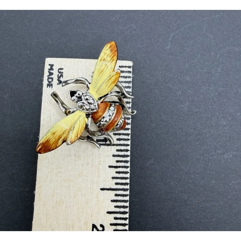 N/A whimsical bee